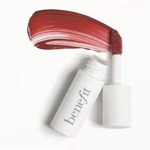 Benefit Cosmetics: Mini Sized Plush Tint Lip Paint